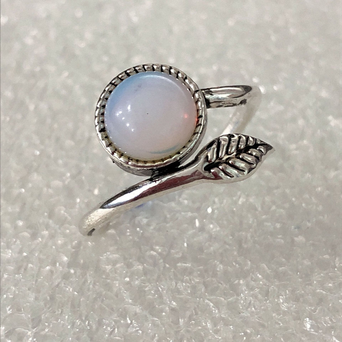 Opal-Look Round Leaf Bypass Ring