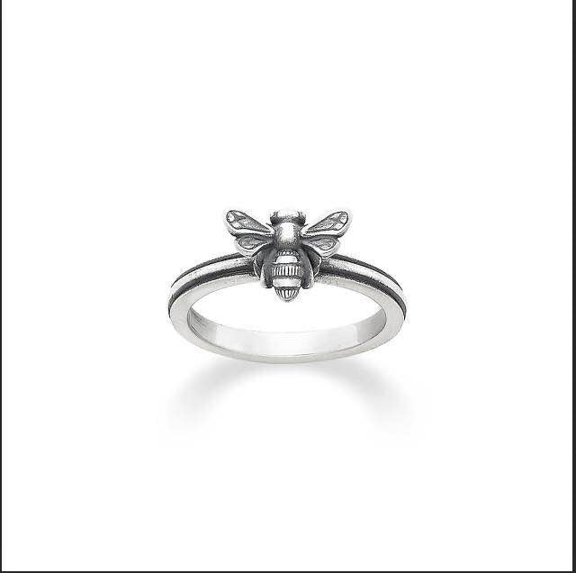Bee Motif Band Ring
