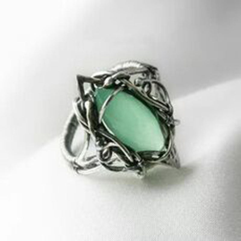 Green Oval Stone Twisted Vine Ring