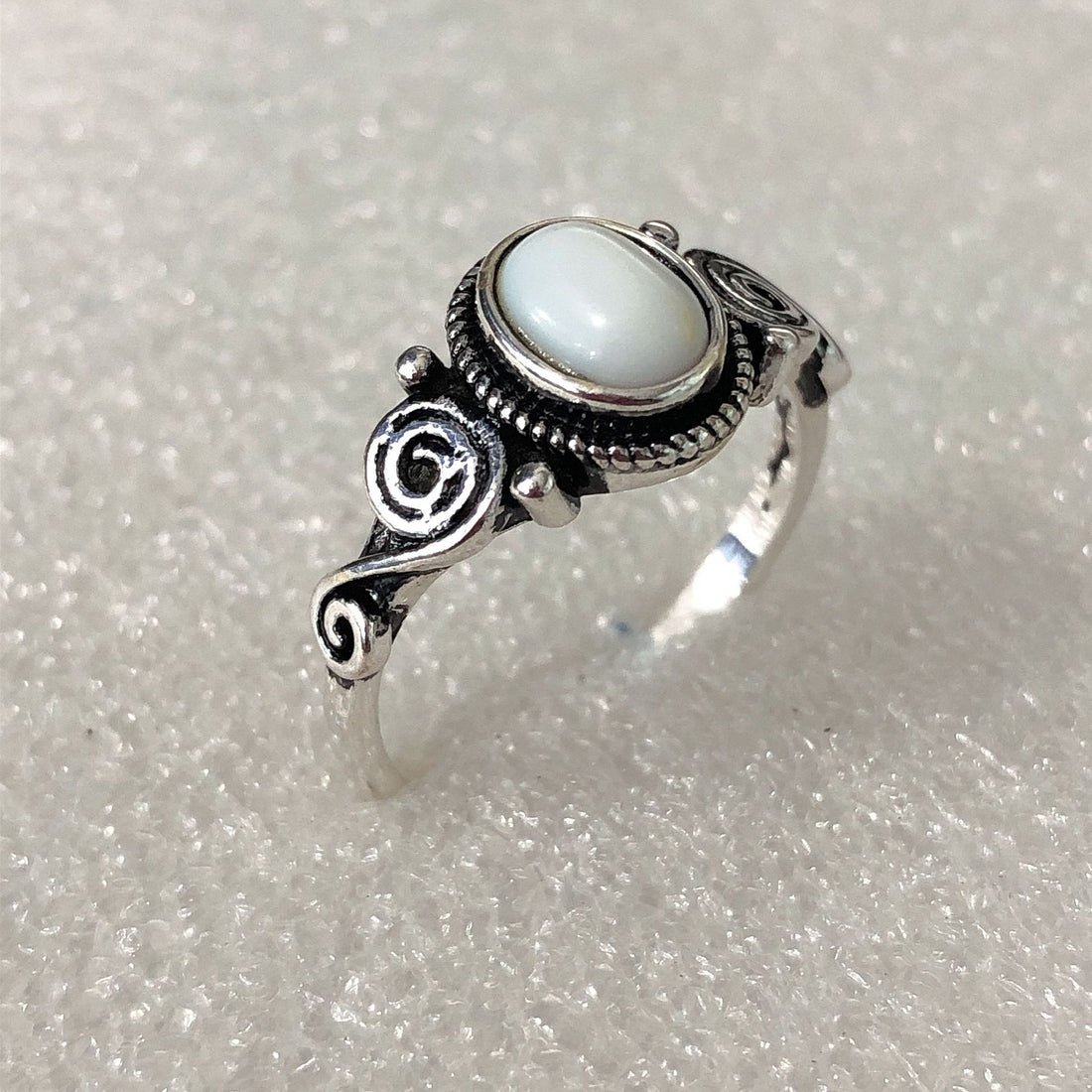White Opal-Look Oval Spiral Scroll Ring