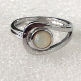 Opal-Look Round Swirl Eye Band Ring