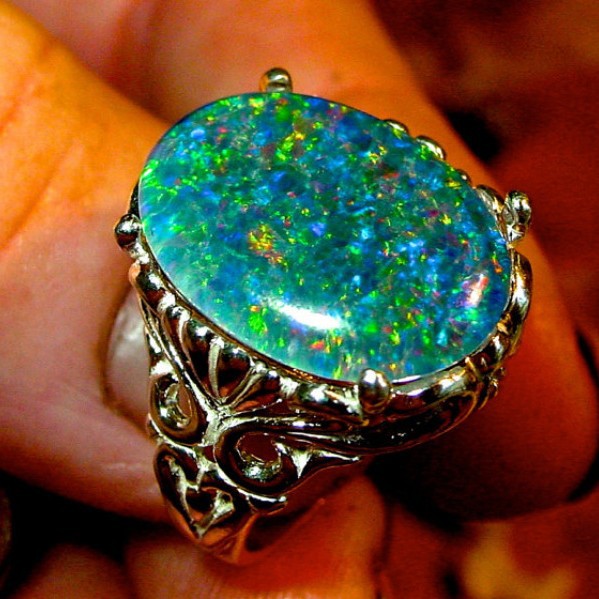 Opal-Look Oval Gold Filigree Ring